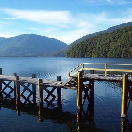 Apart Hotel Robles Del Sur San Martin de los Andes Bagian luar foto