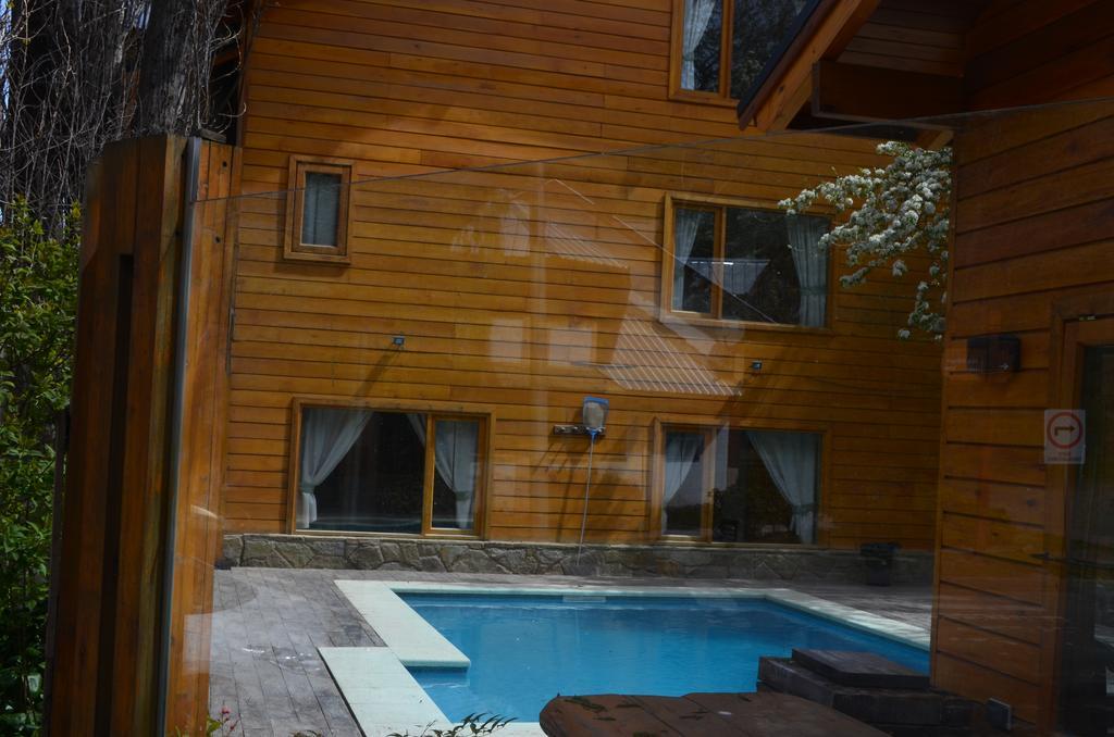 Apart Hotel Robles Del Sur San Martin de los Andes Bagian luar foto