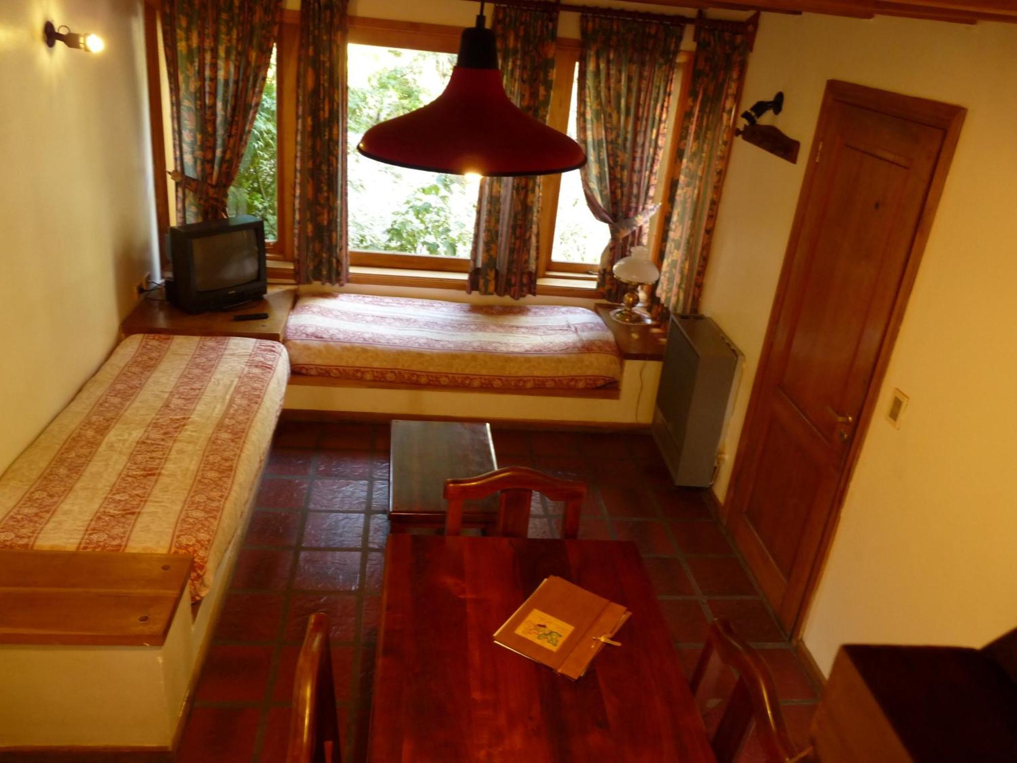 Apart Hotel Robles Del Sur San Martin de los Andes Bagian luar foto
