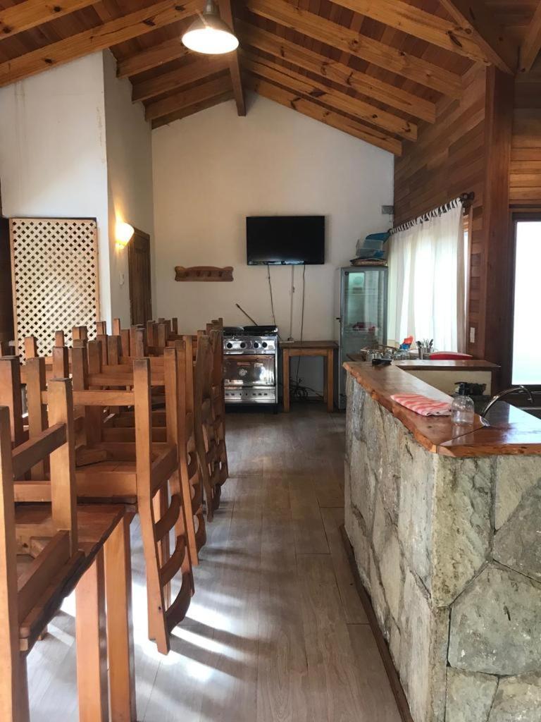 Apart Hotel Robles Del Sur San Martin de los Andes Bagian luar foto