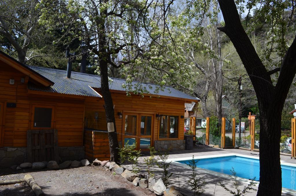 Apart Hotel Robles Del Sur San Martin de los Andes Bagian luar foto