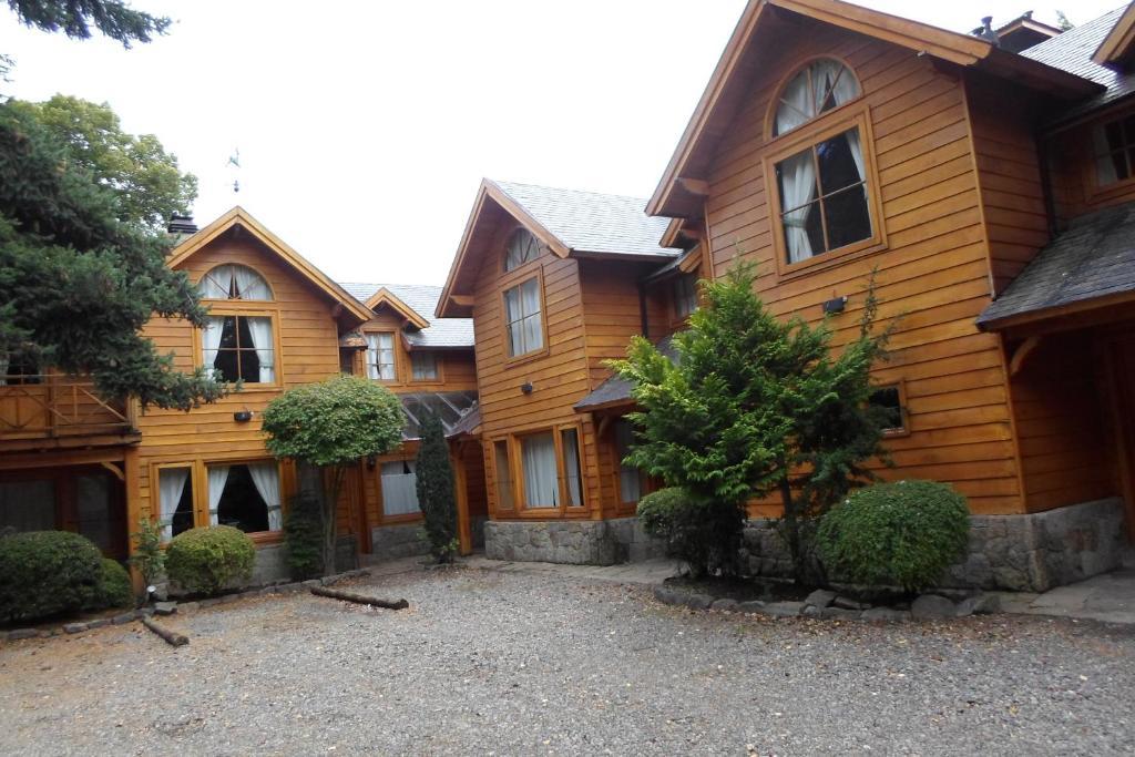 Apart Hotel Robles Del Sur San Martin de los Andes Ruang foto
