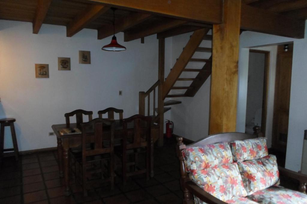 Apart Hotel Robles Del Sur San Martin de los Andes Ruang foto