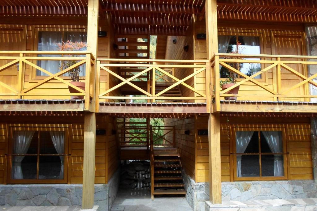 Apart Hotel Robles Del Sur San Martin de los Andes Bagian luar foto