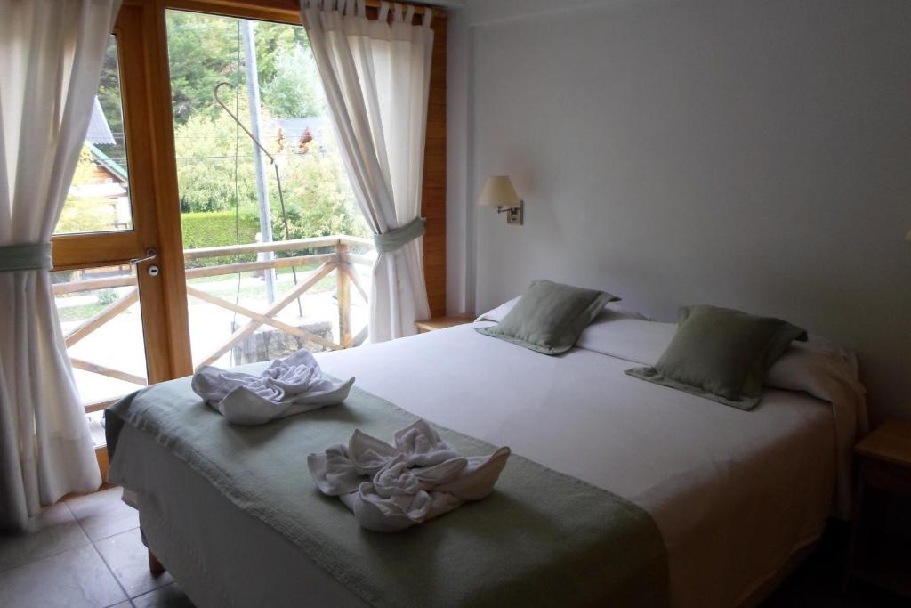 Apart Hotel Robles Del Sur San Martin de los Andes Bagian luar foto