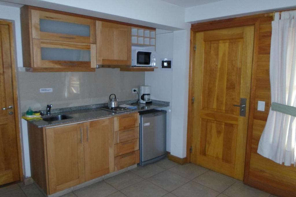 Apart Hotel Robles Del Sur San Martin de los Andes Bagian luar foto
