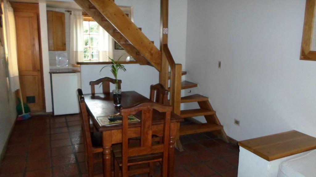 Apart Hotel Robles Del Sur San Martin de los Andes Ruang foto