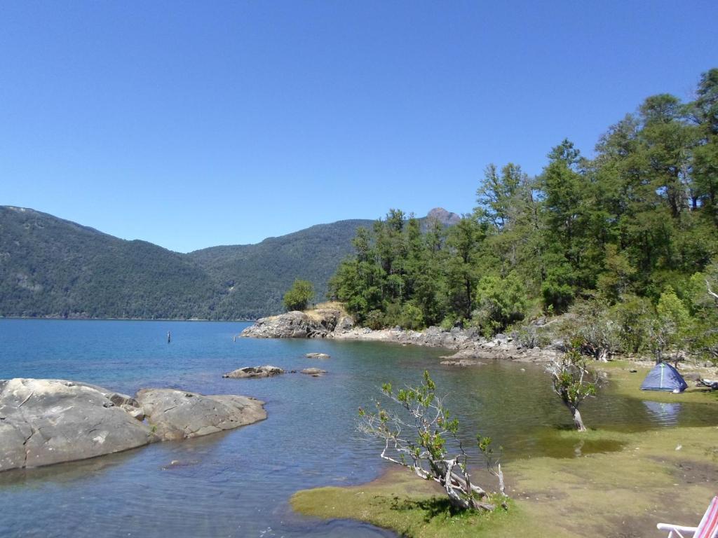 Apart Hotel Robles Del Sur San Martin de los Andes Bagian luar foto
